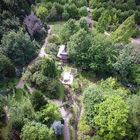 Dom W Starym Parku Hotel Biskupice  Buitenkant foto